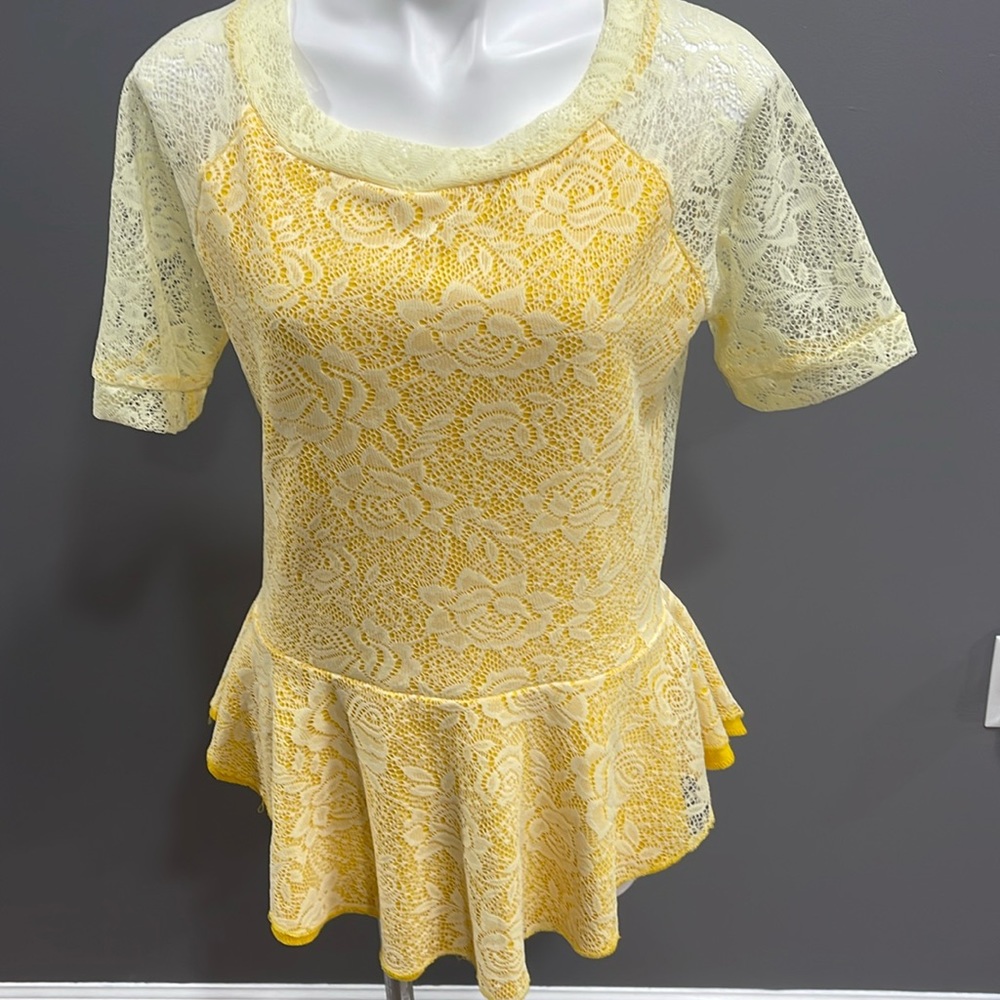 Women’s peplum top